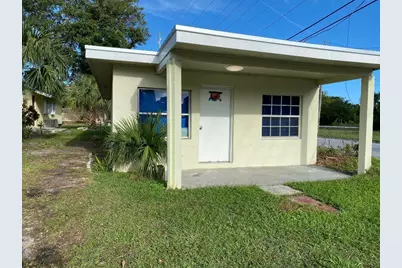 529 N 11th Street, Fort Pierce, FL 34950 - Photo 2