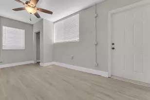 1131 NW 18th Ave, Fort Lauderdale, FL 33311 - Photo 10