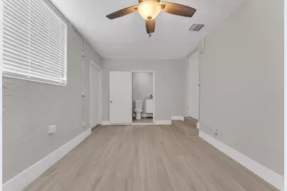 1131 NW 18th Avenue, Fort Lauderdale, FL 33311 - Photo 12
