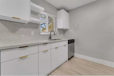 1131 NW 18th Avenue, Fort Lauderdale, FL 33311 - Photo 6