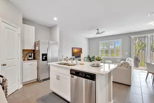 345 SE Angler Dr, Stuart, FL 34994 - Photo 10