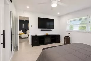7787 Golf Cir Dr, Margate, FL 33063 - Photo 12
