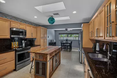 1571 SE 24th Avenue, Pompano Beach, FL 33062 - Photo 18