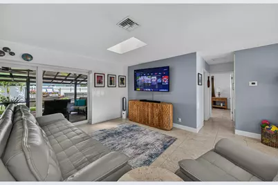 1571 SE 24th Avenue, Pompano Beach, FL 33062 - Photo 14