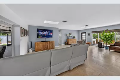 1571 SE 24th Avenue, Pompano Beach, FL 33062 - Photo 12