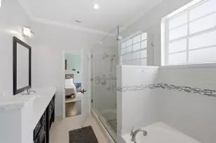 9768 NW 1st Manor, Coral Springs, FL 33071 - Photo 22