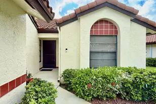 10975 Dolphin Palm Ct, Boynton Beach, FL 33437 - Photo 2