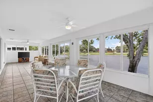 6066 SE Grand Cay Ct, Stuart, FL 34997 - Photo 4