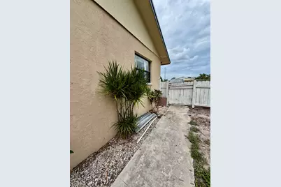 3243 Grove Road, Boynton Beach, FL 33435 - Photo 32