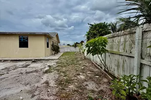 3243 Grove Rd, Boynton Beach, FL 33435 - Photo 30