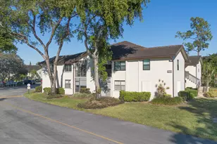 7665 Tahiti Ln, Lake Worth, FL 33467 - Photo 2