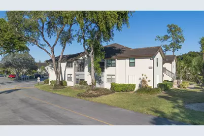 7665 Tahiti Lane #102, Lake Worth, FL 33467 - Photo 2
