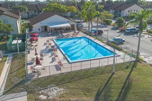 7665 Tahiti Ln, Lake Worth, FL 33467 - Photo 4
