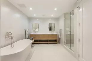 10295 Collins Ave, Bal Harbour, FL 33154 - Photo 14