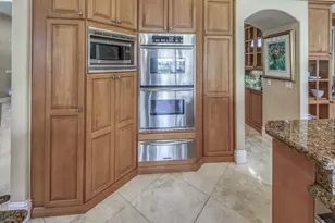 945 Cypress Dr, Delray Beach, FL 33483 - Photo 36