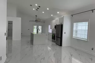 6264 Lansdowne Cir, Boynton Beach, FL 33472 - Photo 4