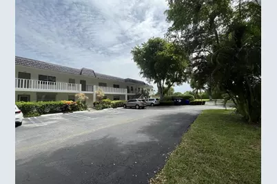 23 Abbey Lane #208, Delray Beach, FL 33446 - Photo 2