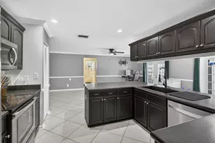106 Segovia Ct, Royal Palm Beach, FL 33411 - Photo 74