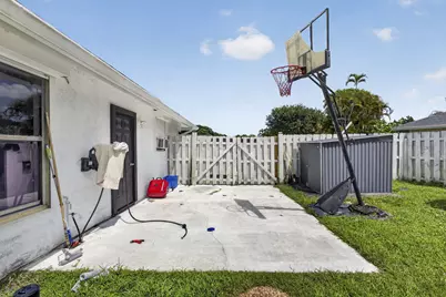 106 Segovia Court, Royal Palm Beach, FL 33411 - Photo 40