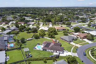 106 Segovia Ct, Royal Palm Beach, FL 33411 - Photo 46