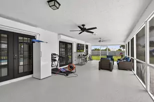 106 Segovia Ct, Royal Palm Beach, FL 33411 - Photo 24