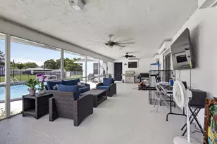 106 Segovia Ct, Royal Palm Beach, FL 33411 - Photo 22