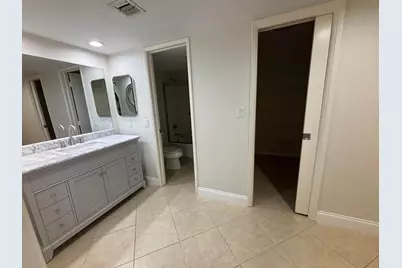555 Oaks Lane #309, Pompano Beach, FL 33069 - Photo 12