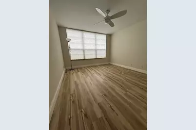 555 Oaks Lane #309, Pompano Beach, FL 33069 - Photo 16