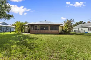 2549 SE Alfonso Ave, Port Saint Lucie, FL 34952 - Photo 12