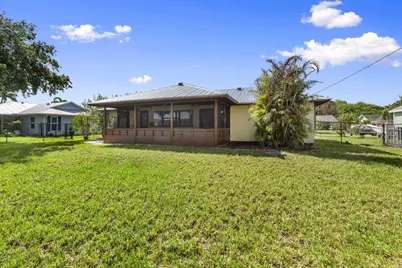 2549 SE Alfonso Avenue, Port Saint Lucie, FL 34952 - Photo 20