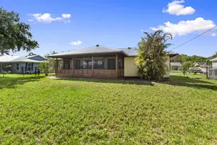 2549 SE Alfonso Ave, Port Saint Lucie, FL 34952 - Photo 20