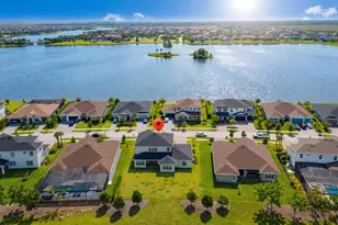 686 Hookline Cir, Loxahatchee, FL 33470 - Photo 8