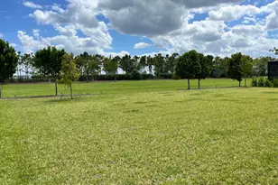 686 Hookline Cir, Loxahatchee, FL 33470 - Photo 8