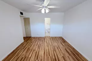 8405 NW 61st St, Tamarac, FL 33321 - Photo 6