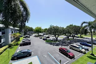8405 NW 61st St, Tamarac, FL 33321 - Photo 12