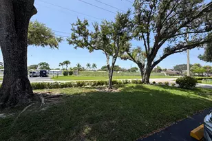 8405 NW 61st St, Tamarac, FL 33321 - Photo 14