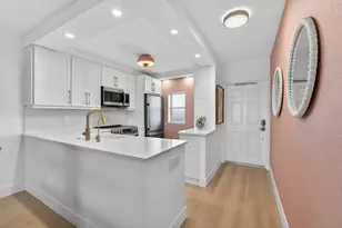 1427 E Hillsboro Blvd, Deerfield Beach, FL 33441 - Photo 2