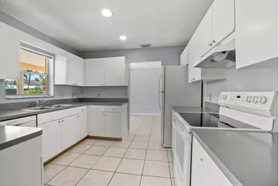 4128 Chestnut Avenue, Palm Beach Gardens, FL 33410 - Photo 14