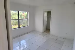 275 NW 187th St, Miami Gardens, FL 33169 - Photo 8