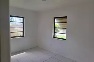 275 NW 187th St, Miami Gardens, FL 33169 - Photo 6