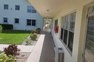 317 Northampton P, West Palm Beach, FL 33417 - Photo 4
