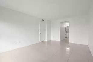 9170 Fontainebleau Blvd, Miami, FL 33172 - Photo 20