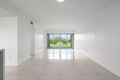 9170 Fontainebleau Boulevard #301, Miami, FL 33172 - Photo 10