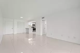9170 Fontainebleau Blvd, Miami, FL 33172 - Photo 14