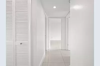 9170 Fontainebleau Boulevard #301, Miami, FL 33172 - Photo 18