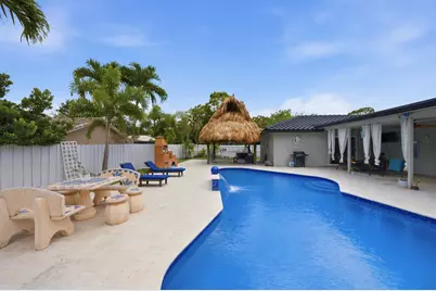 1929 NW 90th Lane, Coral Springs, FL 33071 - Photo 32
