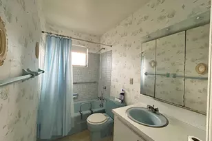 2805 Crosley Dr E, West Palm Beach, FL 33415 - Photo 10