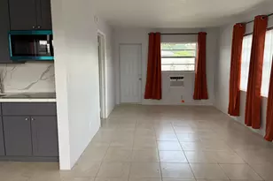 1017 SE 3rd St, Deerfield Beach, FL 33441 - Photo 8