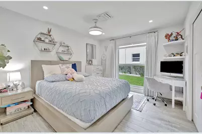 9010 S Lake Dasha Drive, Plantation, FL 33324 - Photo 44