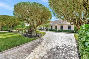 9010 S Lake Dasha Dr, Plantation, FL 33324 - Photo 16